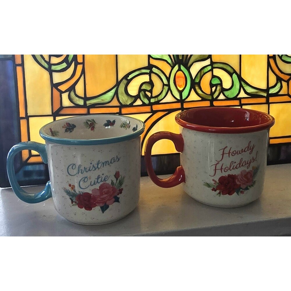 Set of 2 The Pioneer Woman Coffee Mugs Howdy & Christmas Cutie / Cow / Boots